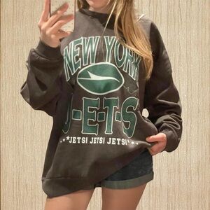 Gameday Couture NFL New York Jets grey + white + green crewneck!! 💚🏈